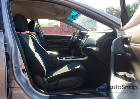 2015 Nissan Altima 2.5/2.5 S/2.5 Sl/2.5 Sv z USA, uszkodzony, nr VIN 1N4AL3AP5FN881904